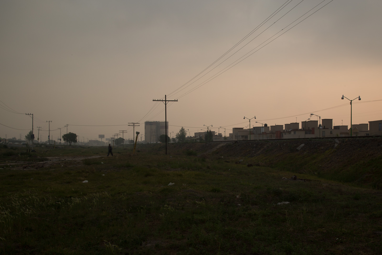 El amanecer en Las Américas, Ecatepec. —Fotografía por el autor. Da click para hacerla más grande.